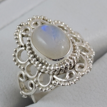 925 silver ring with rainbow moonstone gemstone